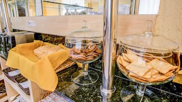 Petit déjeuner buffet compris tous les jours