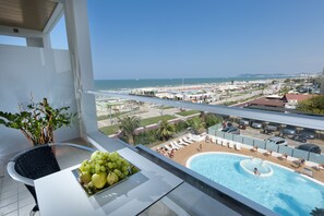 Balcony - Hotel Ambasciatori (Riccione)