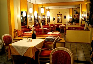 Bar (on property) - Hotel Sonnenhügel (Treffen)