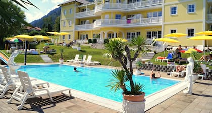 Hotel SonnenhĂŒgel