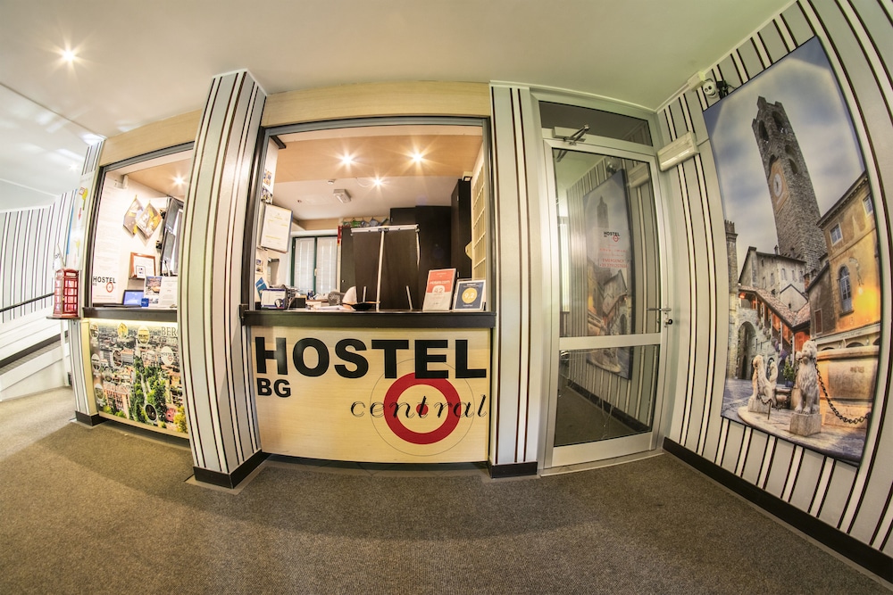 Central Hostel Bergamo by null