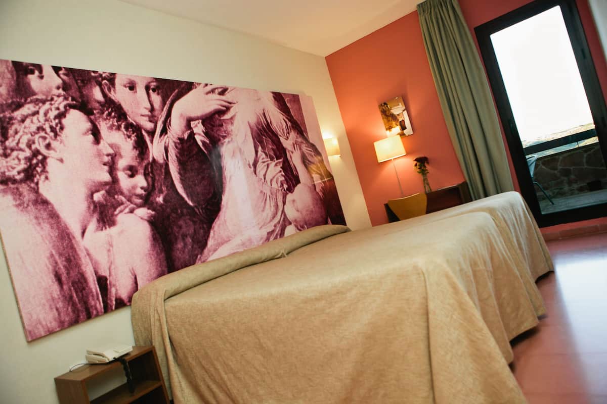 Camera Standard con letto matrimoniale o 2 letti singoli | Una scrivania, tende oscuranti, Wi-Fi gratuito