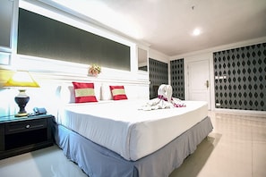 Deluxe Room - Convenient Park Bangkok Hotel (Bangkok)