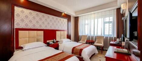 Minibar, in-room safe, desk, wired internet