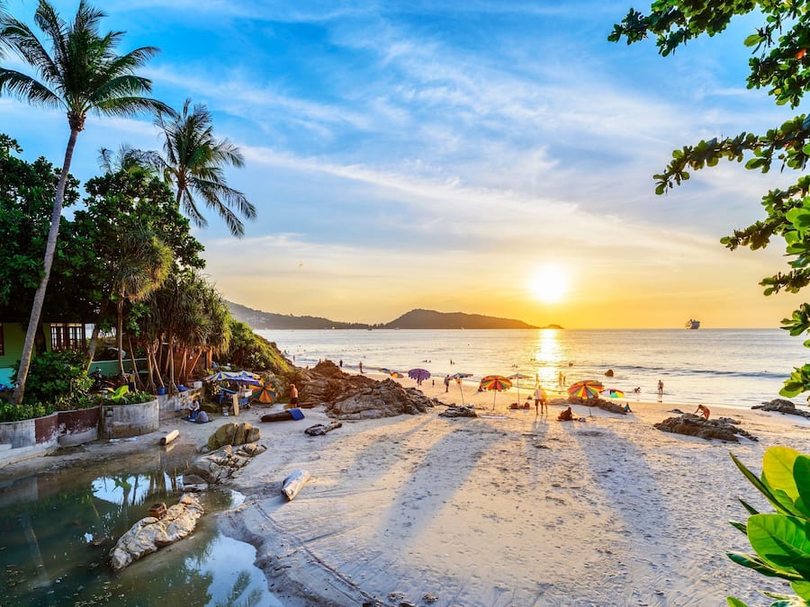 Una playa cerca, toallas de playa
