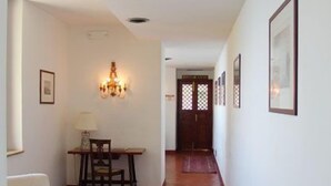 Hallway - Bay Palace (Taormina)