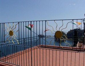 View from property - Bay Palace (Taormina)