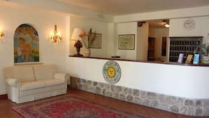 Reception - Bay Palace (Taormina)