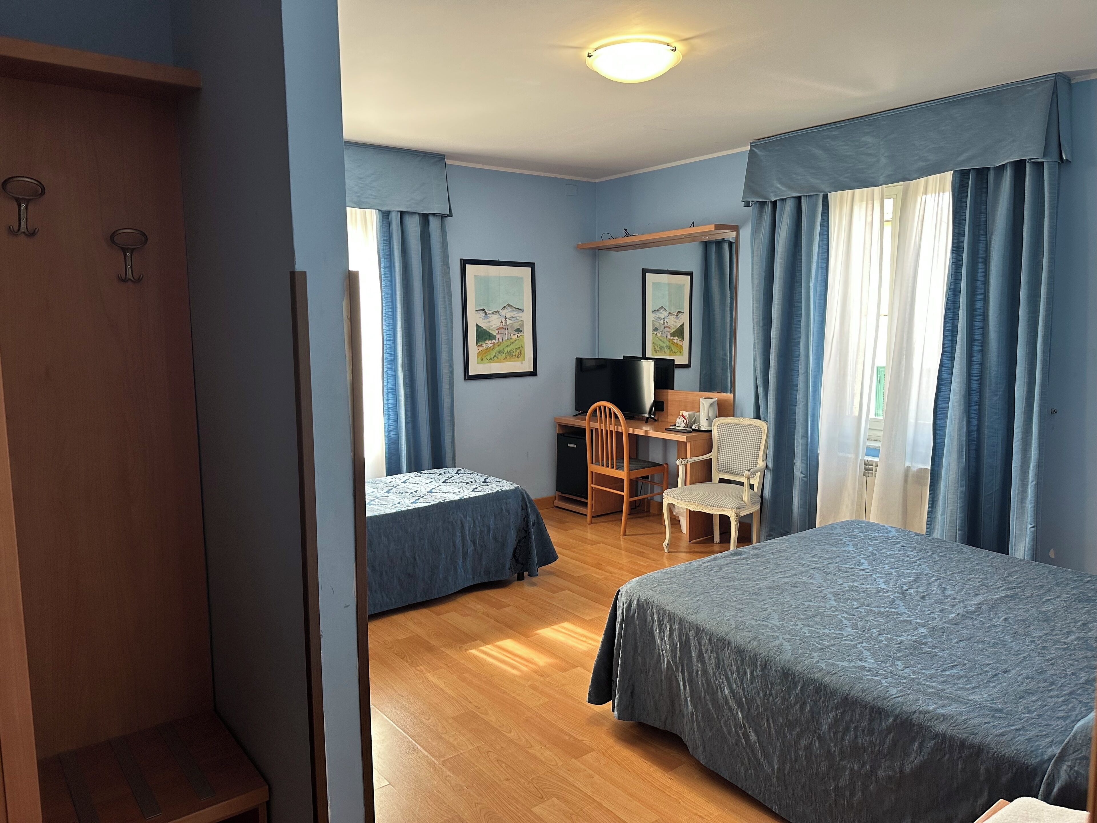 double or twin room | 1 bedroom, minibar, desk, free wifi