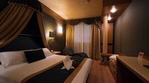 Junior Room, Hot Tub | Egyptian cotton sheets, premium bedding, down comforters, minibar - Hotel Motel Visconteo (Binasco)