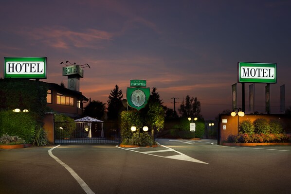 Front of property - Hotel Motel Visconteo (Binasco)