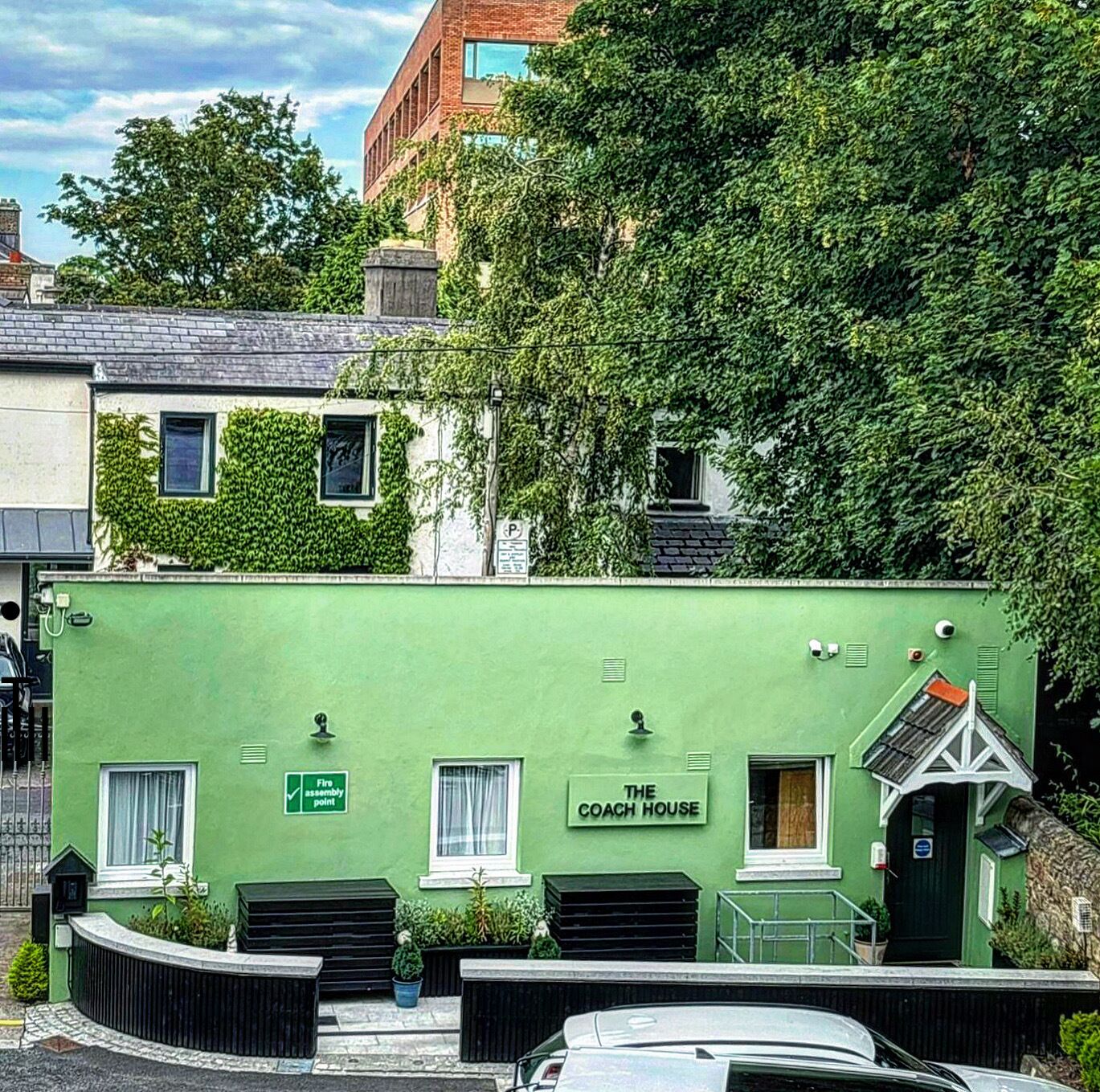 1 bedroom, select comfort beds, in-room safe, desk