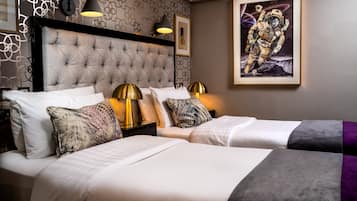 Deluxe Twin Room | Select Comfort beds, in-room safe, desk, soundproofing