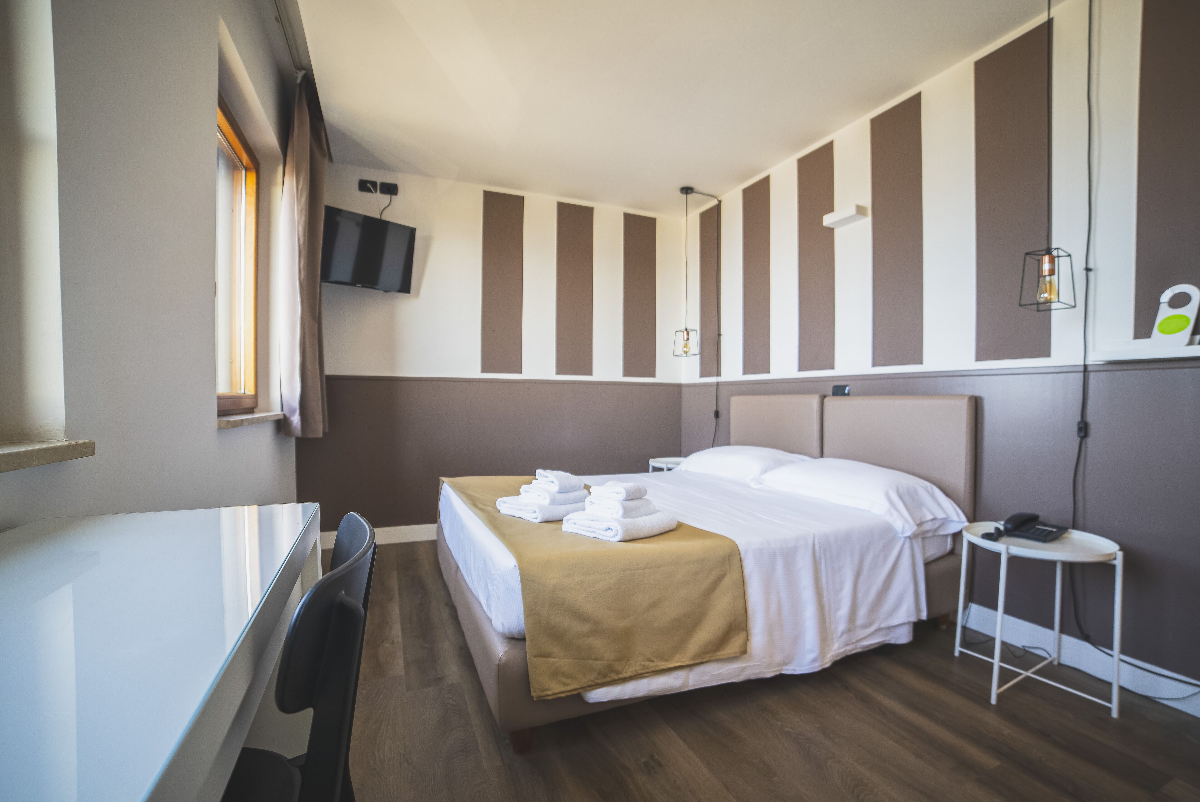 minibar, desk, blackout curtains, soundproofing