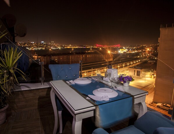 ساحة الطعام