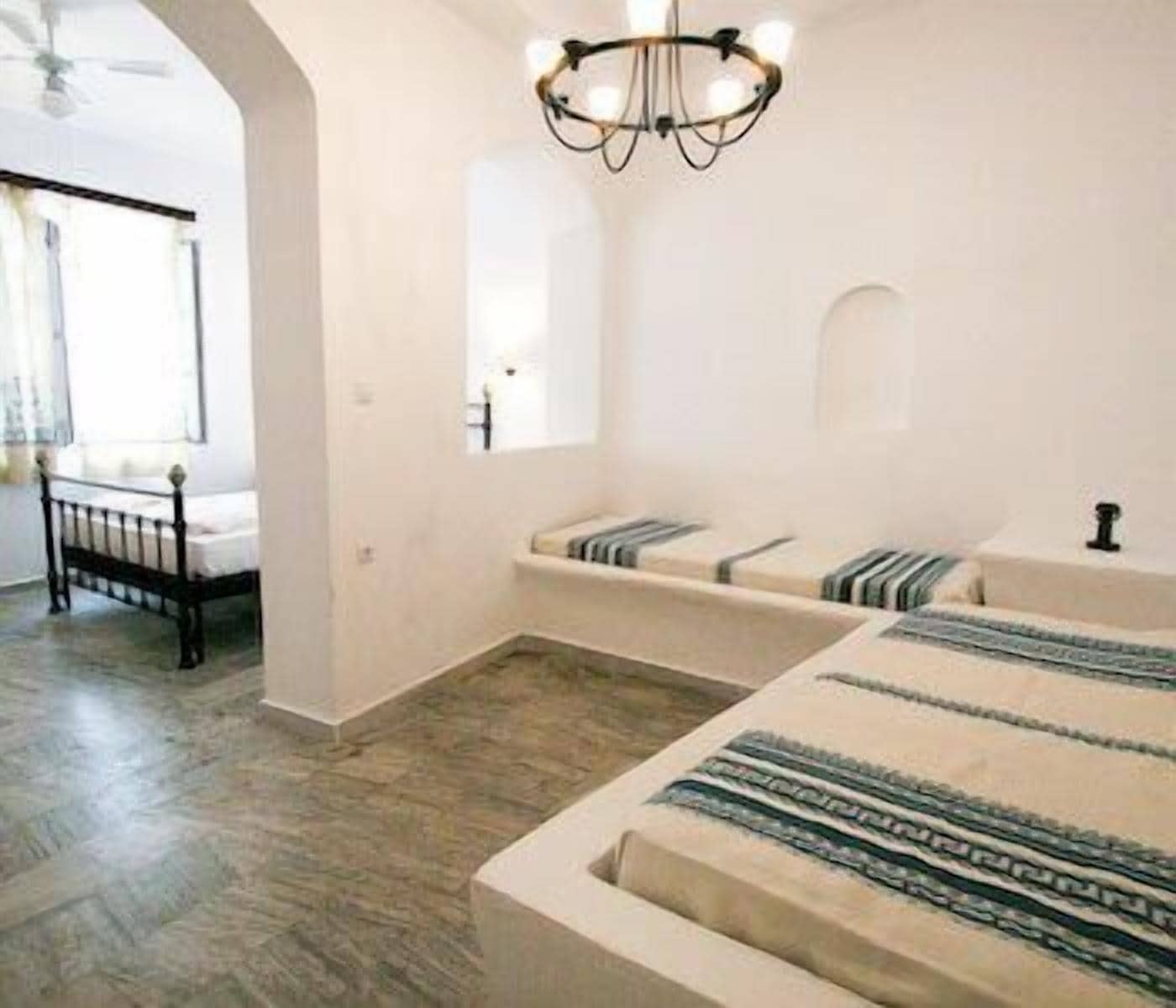 family room | in-room safe, soundproofing, iron/ironing board, free cots/infant beds