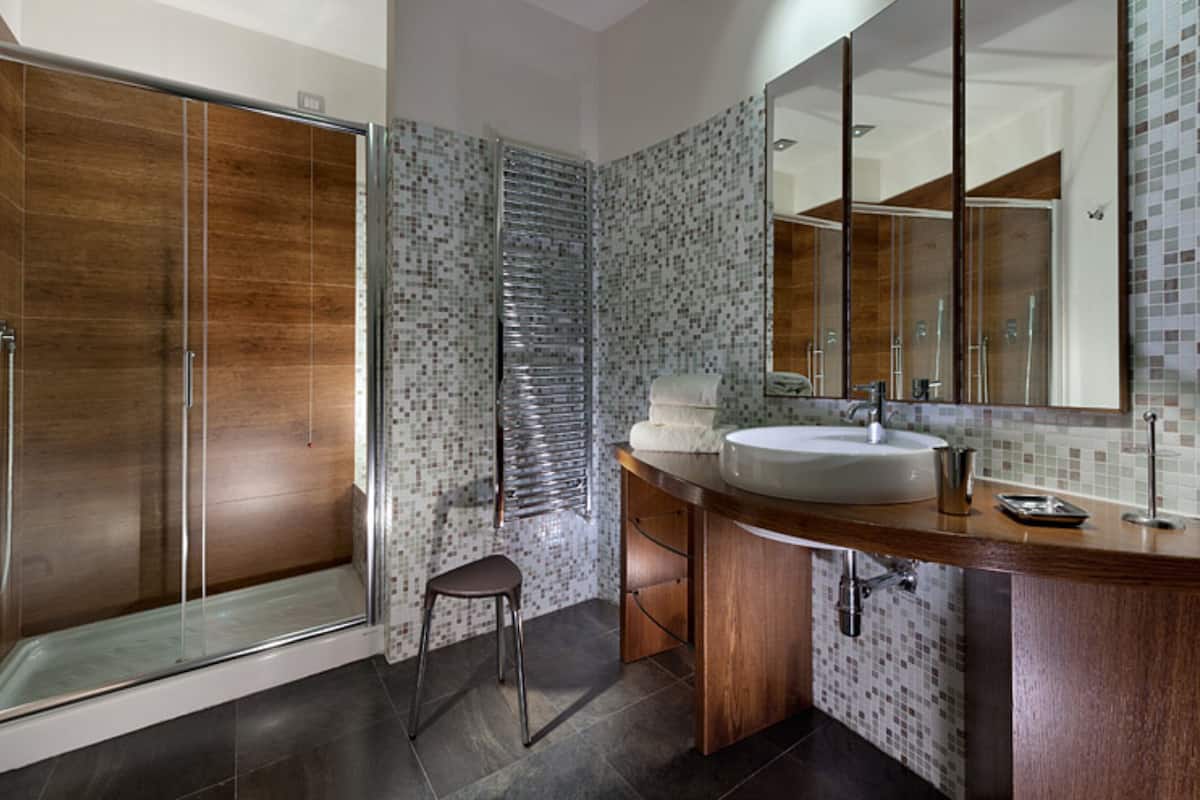 free toiletries, hair dryer, slippers, bidet