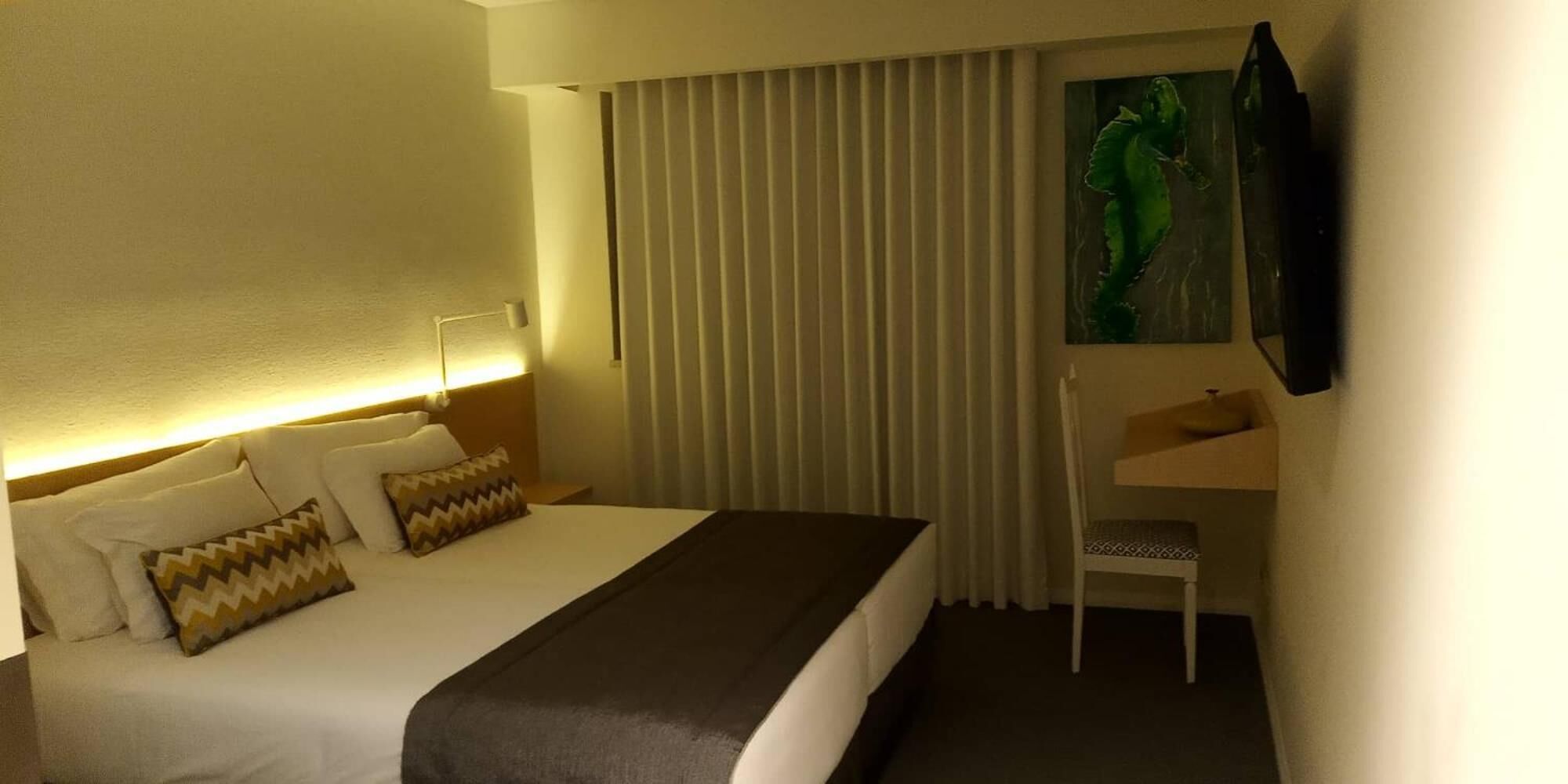 minibar, desk, soundproofing, free cots/infant beds