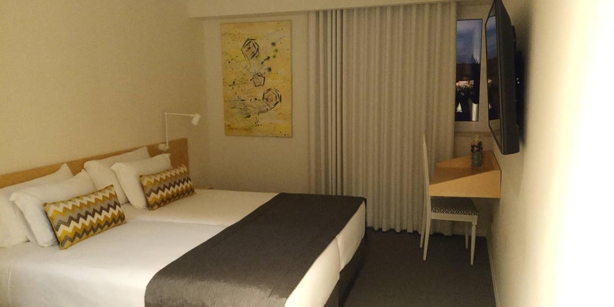 minibar, desk, soundproofing, free cots/infant beds