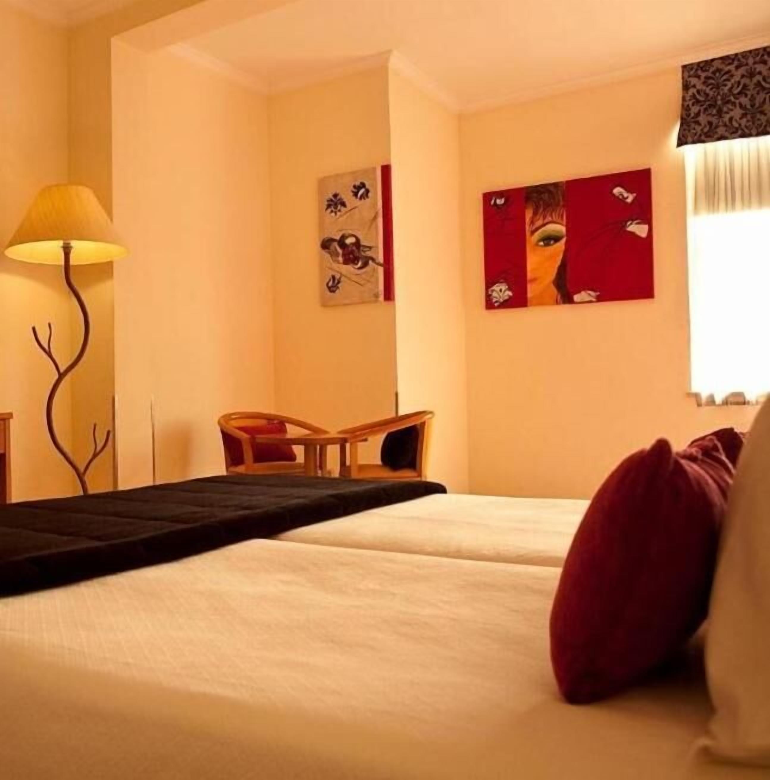 minibar, desk, soundproofing, free cots/infant beds