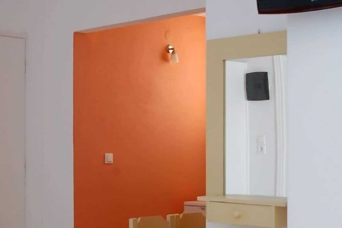 Quadruple Room, Kitchenette | Living area
