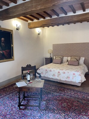 Habitació familiar, 2 dormitoris | Minibar, caixa forta a l'habitació i wifi gratuïta