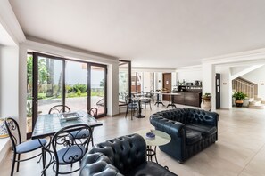 Sala de estar en el lobby