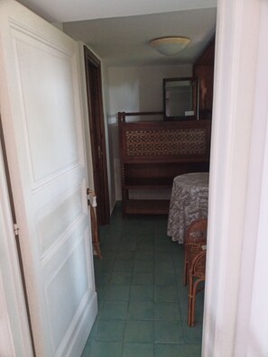 Chambre Double ou avec lits jumeaux | Bureau, Wi-Fi gratuit