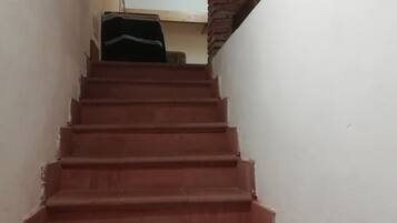 Schreibtisch, kostenloses WLAN