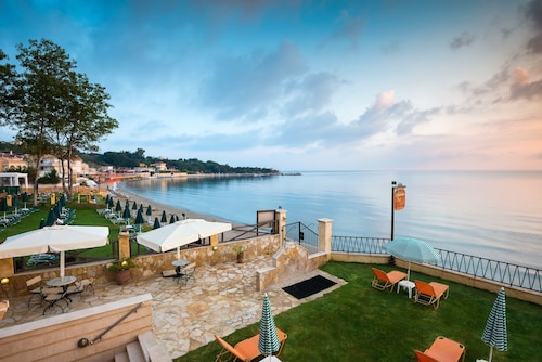 Andreolas Luxury Suites