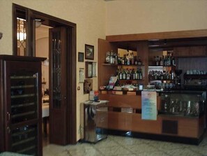 Bar (on property) - Albergo Amici (Varese Ligure)