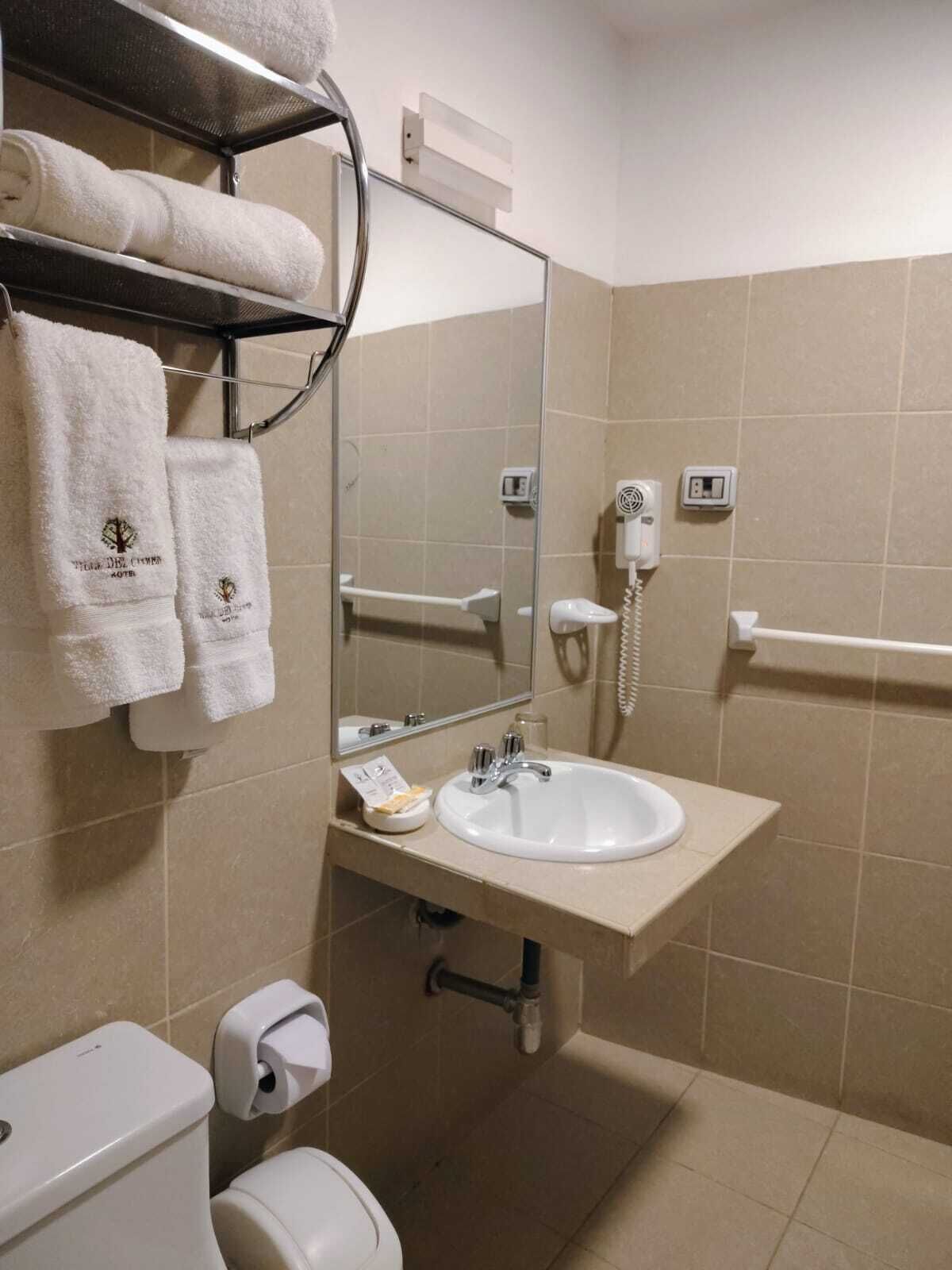 Double Room | Bathroom