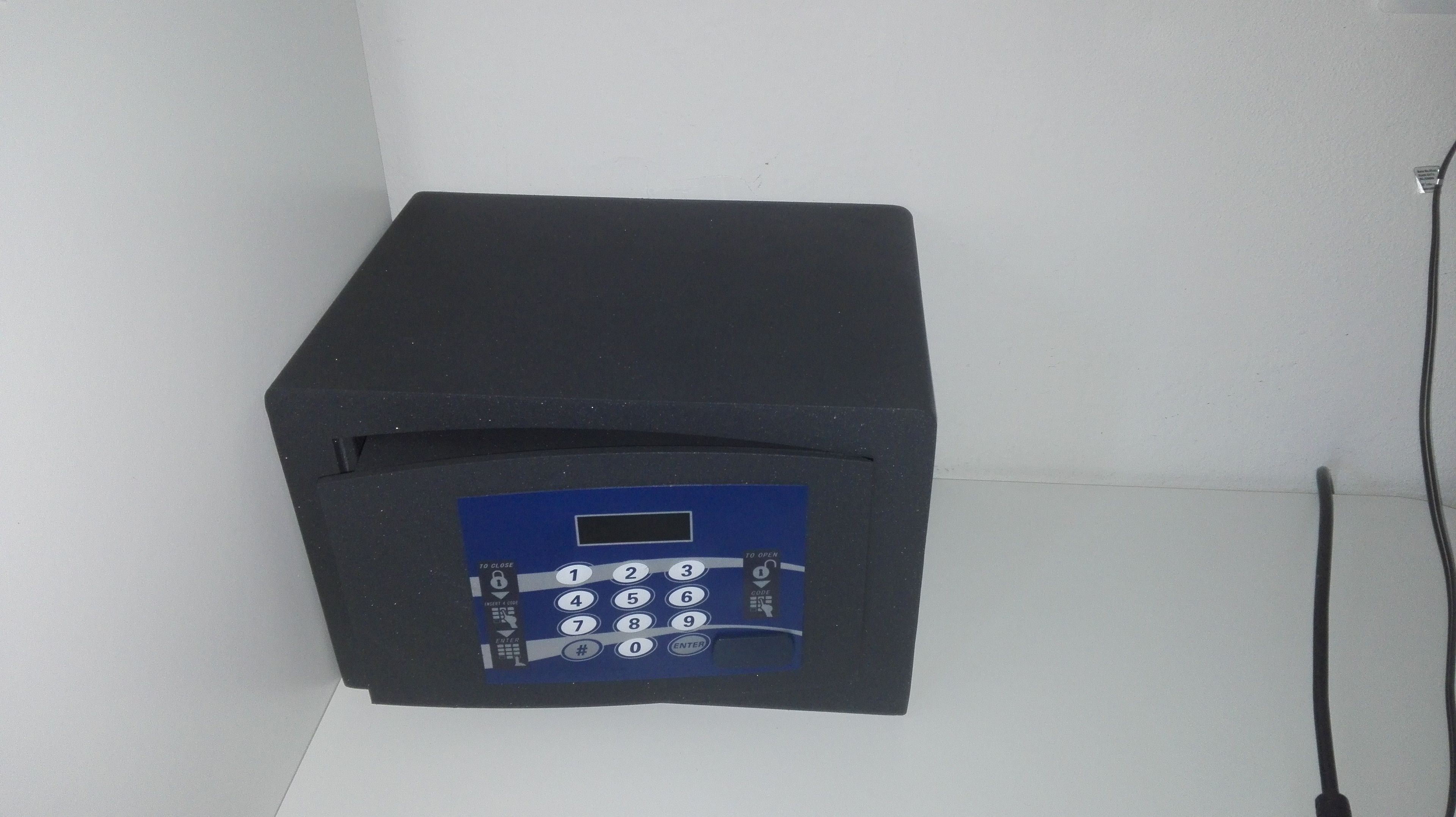 1 bedroom, in-room safe, desk, free wifi