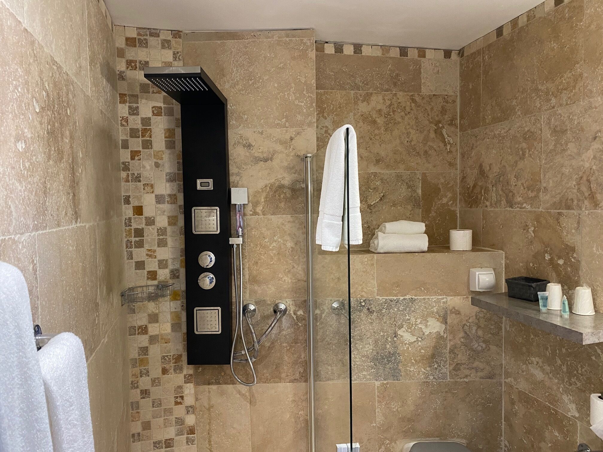 premium double room | 1 bedroom, premium bedding, desk, laptop workspace