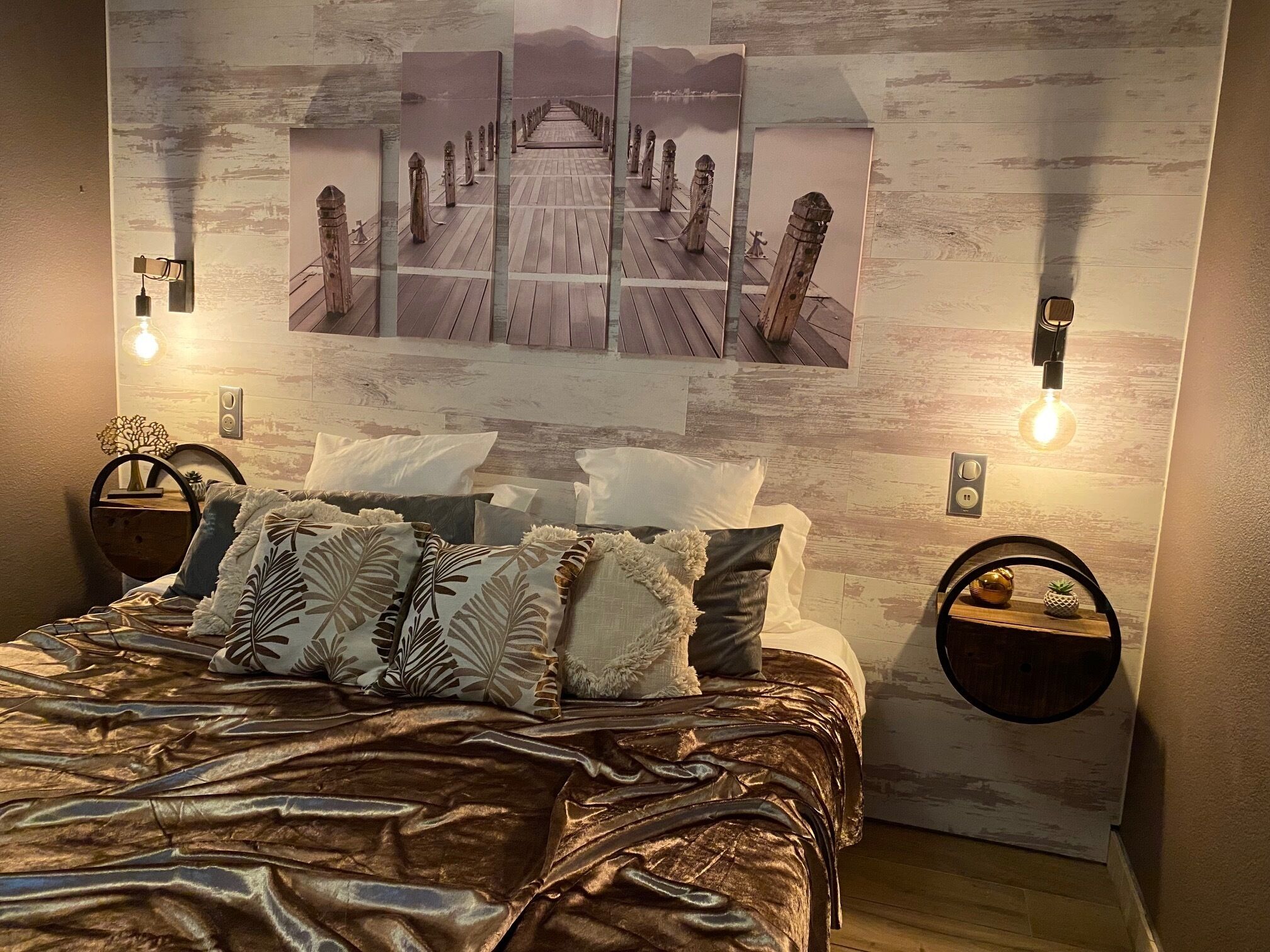 Premium bedding, desk, laptop workspace, soundproofing