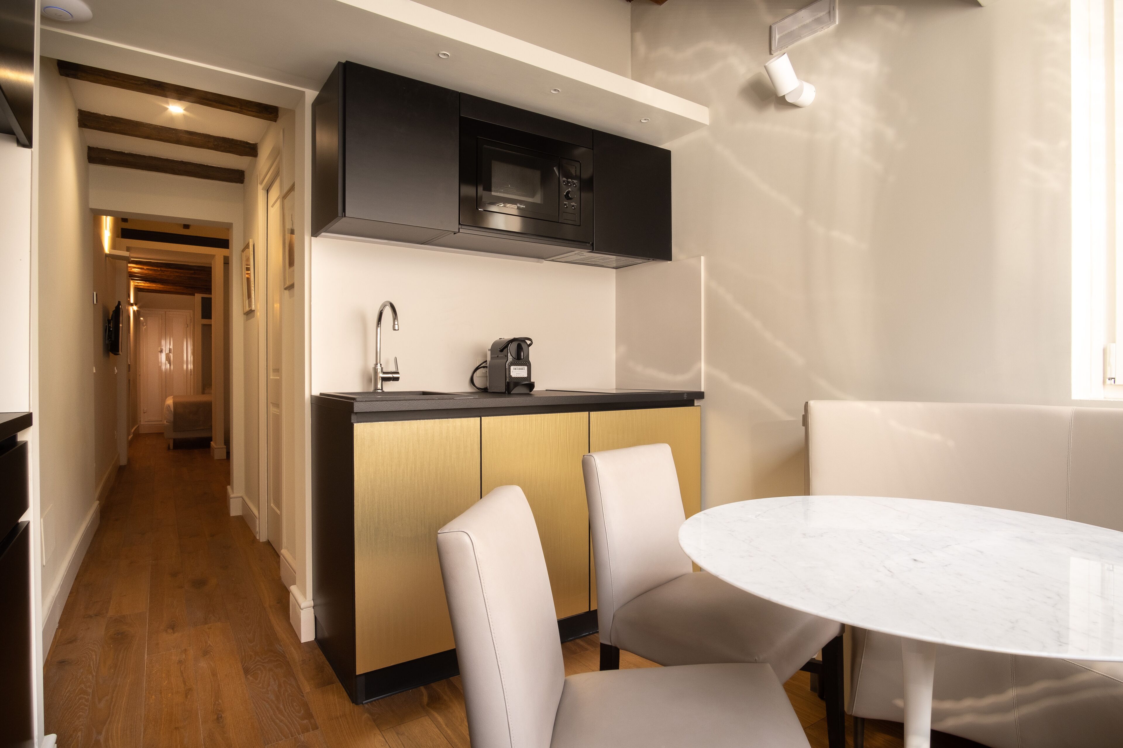 codice camera: suite balcony, edificio separato | private kitchen