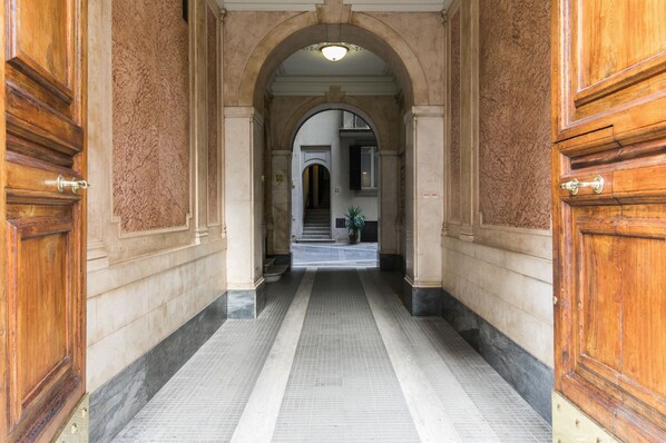 Property entrance - Anthony Guesthouse (Rome)