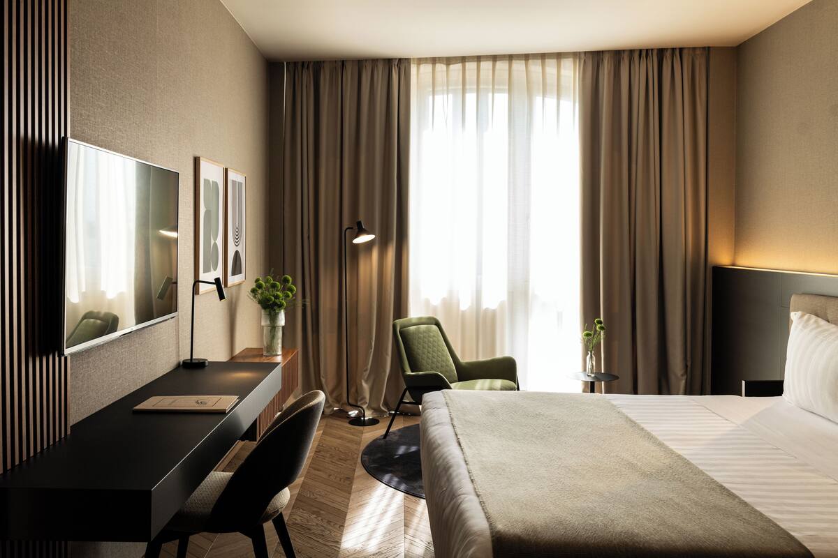 superior double room | 1 bedroom, premium bedding, down duvets, free minibar items