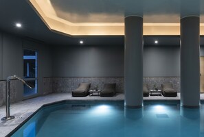 Sauna seca, banheira de hidromassagem