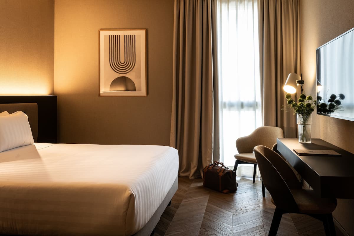 Executive Double Room | 1 bedroom, premium bedding, down duvets, free minibar items