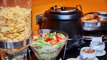 Desayuno buffet (SGD 13.19 por persona)