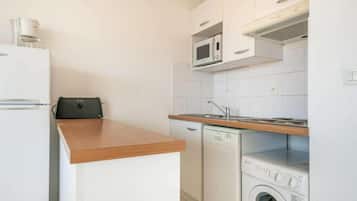 Fridge, microwave, dishwasher