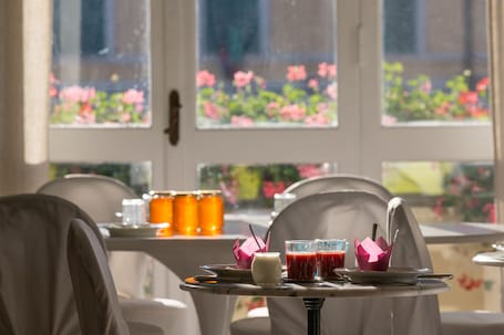 Food and drink. Hotel Al Castello