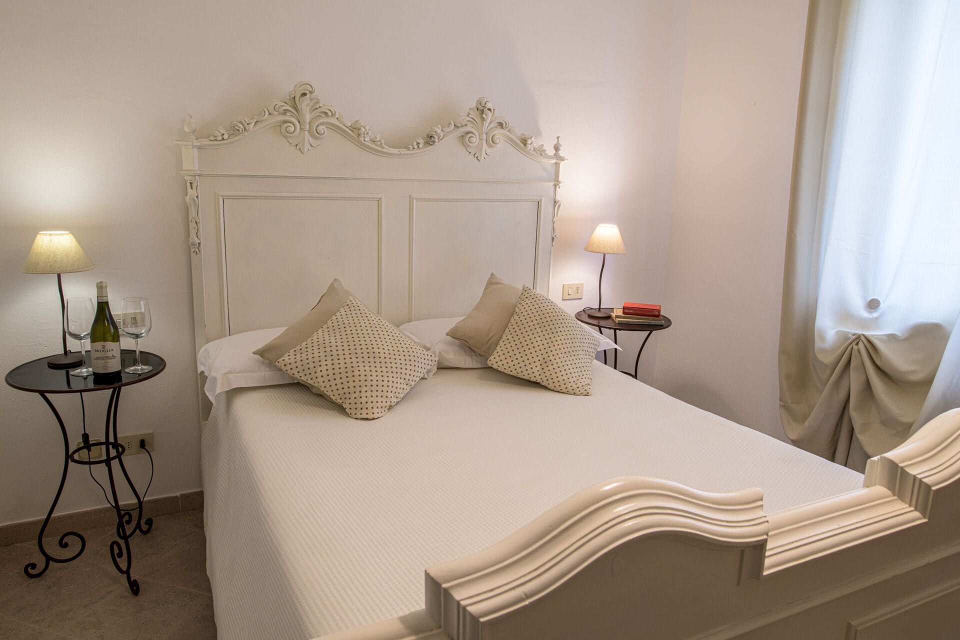 双人房 | 迷你吧、办公桌、笔记本电脑工作区、熨斗/熨板