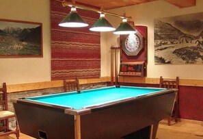 Billiards - Hotel Pradas Ordesa (Broto)
