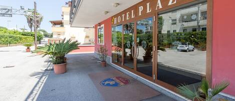 Entrada de la propiedad