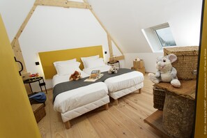 Gîte l'Atelier | 1 Schlafzimmer, Minibar, individuell dekoriert, Schreibtisch