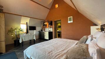 1 chambre, articles gratuits dans le mini-bar, décoration personnalisée