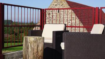 Tweepersoonskamer (Grenier à foin) | Terras