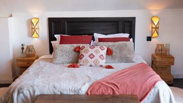 Phòng đôi tiện nghi đơn giản (Grenier à foin) | 1 phòng ngủ, minibar với thức uống miễn phí, trang trí khác biệt, bàn